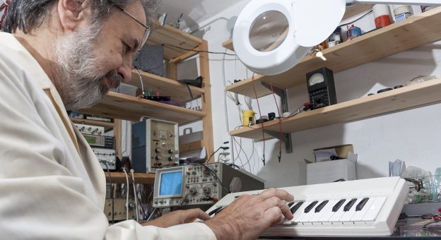 Comment devenir Ingénieur Analogicien / Ingénieure Analogicienne ?