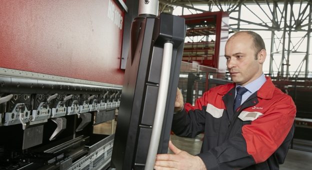 Comment devenir Ingénieur / Ingénieure De Maintenance Industrielle ?