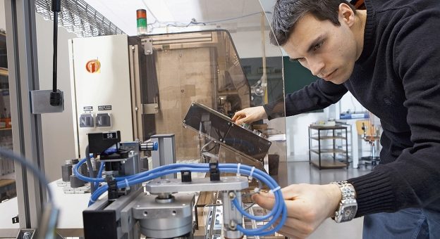 Comment devenir Ingénieur / Ingénieure En Automatismes ?